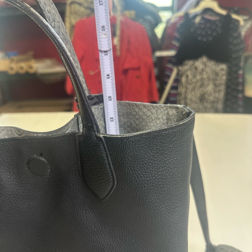 London Fog Reversible Tote Bag Black Pebbled Gray Snakeskin Large Shoulder Bag - Picture 11 of 14
